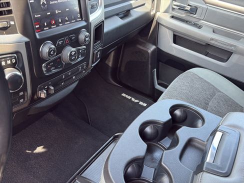 Used 2018 RAM 1500 Big Horn AWD/4WD image 14