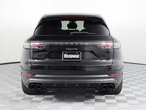 Certified 2022 Porsche Cayenne Platinum Edition AWD/4WD image 6