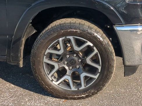 Used 2025 RAM 1500 Laramie AWD/4WD image 10