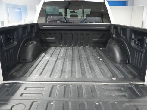 Used 2019 Ford F150 Platinum w/ Equipment Group 701A Luxury AWD/4WD image 10