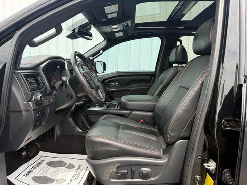 Used 2022 Nissan Titan PRO-4X w/ Pro-4x Convenience Package AWD/4WD image 6