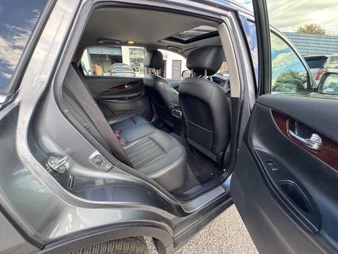 Used 2017 INFINITI QX50 Base 4dr Crossover w/ Premium Package image 62