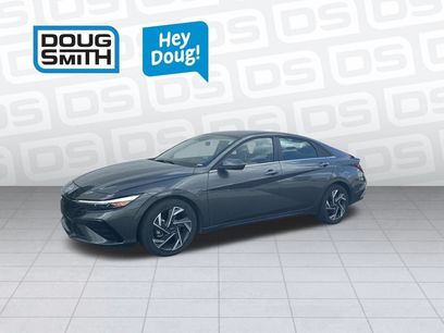 Used 2025 Hyundai Elantra SEL