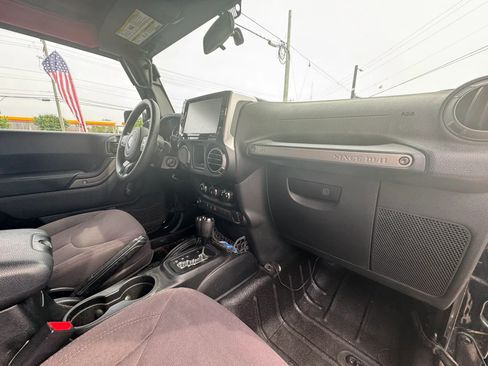Used 2015 Jeep Wrangler Unlimited Sport AWD/4WD image 23