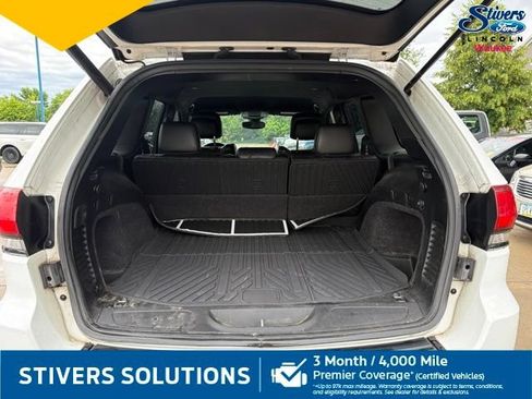 Used 2018 Jeep Grand Cherokee Altitude AWD/4WD image 10