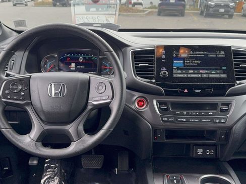 Used 2022 Honda Pilot Sport image 11