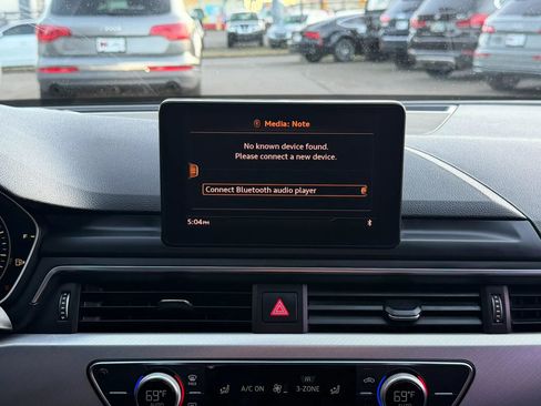 Used 2017 Audi A4 2.0T Premium image 17