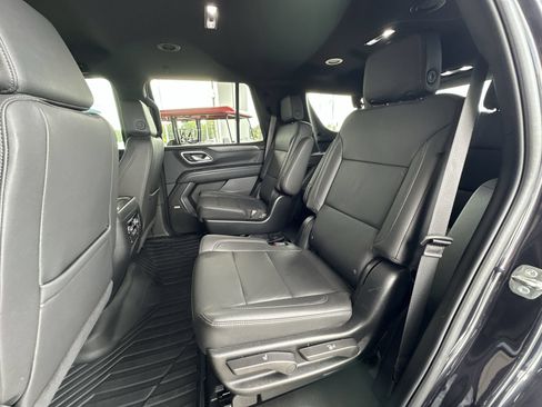 Used 2024 Chevrolet Tahoe Z71 w/ Luxury Package AWD/4WD image 35
