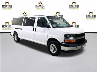 Used 2025 Chevrolet Express 3500 LT w/ LT Preferred Equipment Group RWD video 3