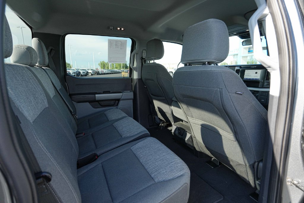 Used 2025 Ford F250 XLT AWD/4WD image 25