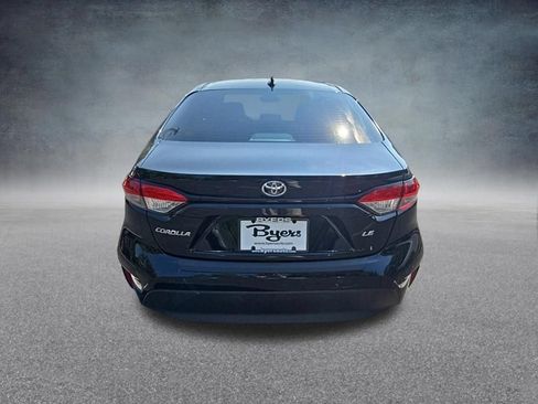 Used 2024 Toyota Corolla LE FWD image 8