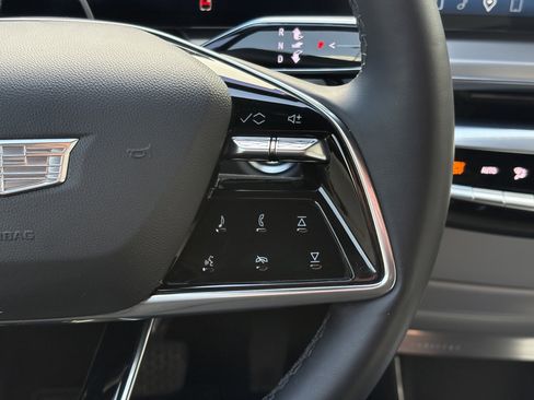 Certified 2024 Cadillac Lyriq Luxury AWD/4WD image 18