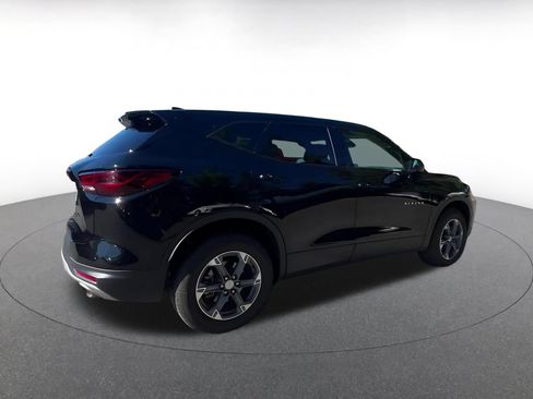 Used 2025 Chevrolet Blazer LT FWD image 14