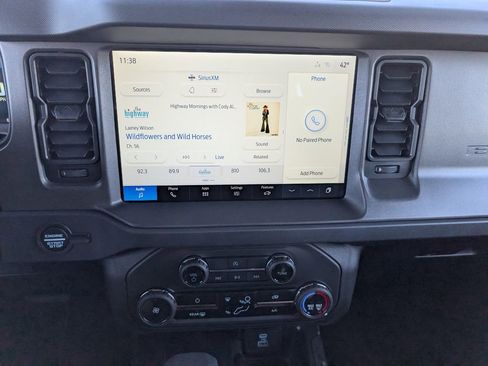 New 2025 Ford Bronco 4-Door image 12