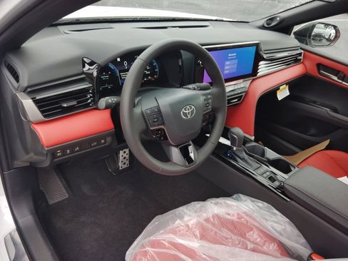 New 2026 Toyota Camry Hybrid AWD/4WD image 6