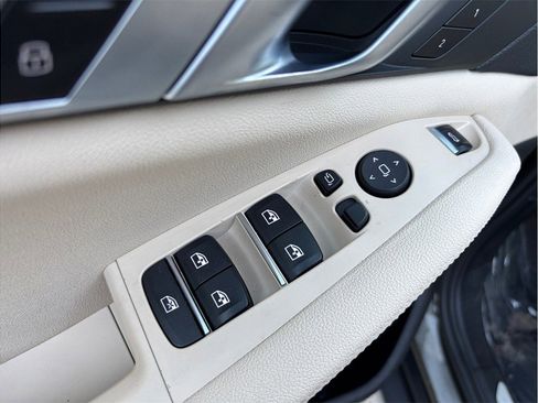 Used 2021 BMW X5 sDrive40i w/ Premium Package image 24