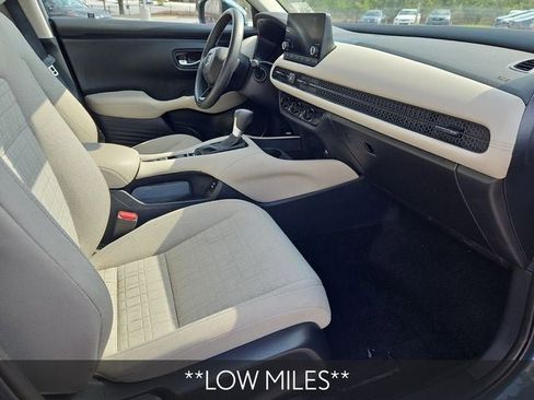 Certified 2025 Honda HR-V LX image 11