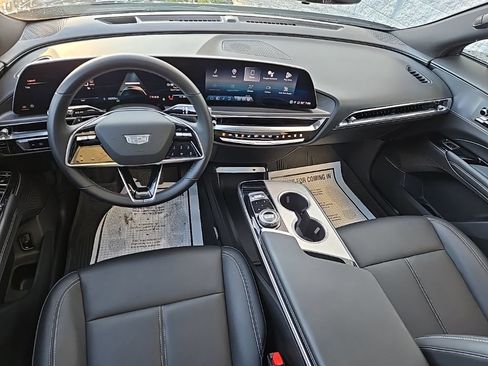 Certified 2024 Cadillac Lyriq Tech w/ Driver Assist Package AWD/4WD image 18