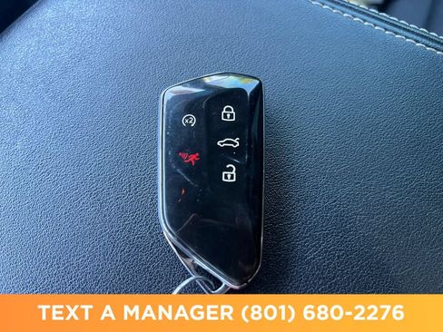 Used 2024 Volkswagen Atlas Cross Sport SE AWD/4WD image 28