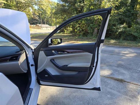 Used 2017 Cadillac CTS Sedan image 15