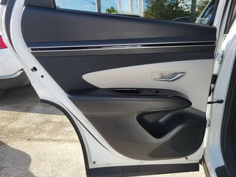 Used 2022 Hyundai Tucson SEL w/ Convenience Package FWD image 10