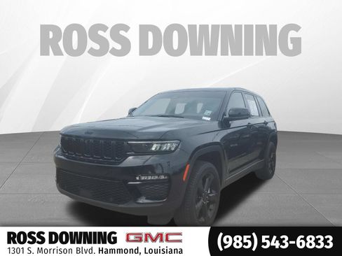 Used 2025 Jeep Grand Cherokee Limited w/ Luxury Tech Group II RWD image 1