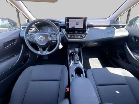 Used 2025 Toyota Corolla LE FWD image 15