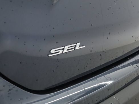Used 2023 Ford Edge SEL w/ Convenience Package AWD/4WD image 17