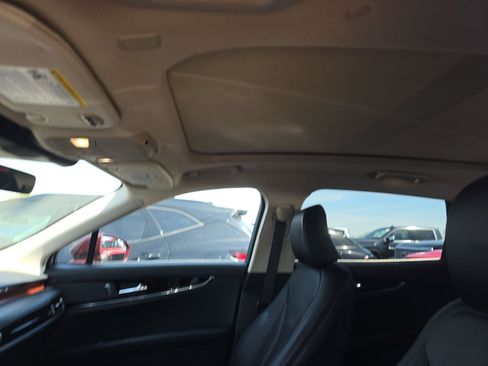 Used 2022 Lincoln Nautilus Reserve image 21