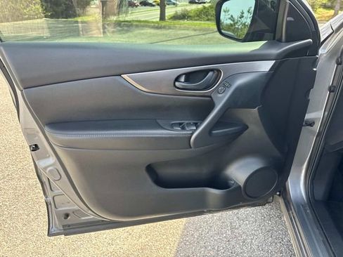 Certified 2021 Nissan Rogue Sport S image 25