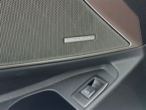 Used 2023 BMW M3 Competition w/ M Carbon Exterior Package image 17