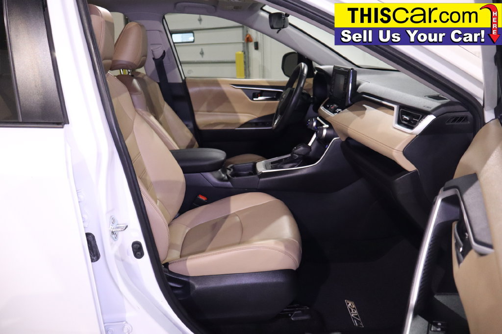 Used 2021 Toyota RAV4 XLE Premium FWD image 34