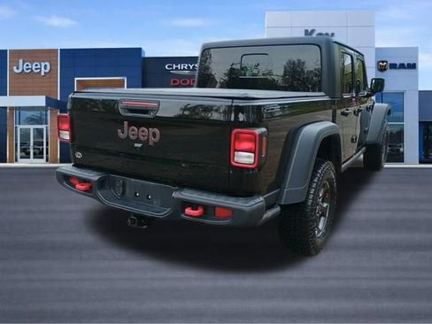 Used 2023 Jeep Gladiator Rubicon w/ Dual Top Group AWD/4WD image 5
