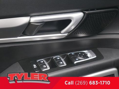 Used 2020 Kia Telluride LX AWD/4WD image 20