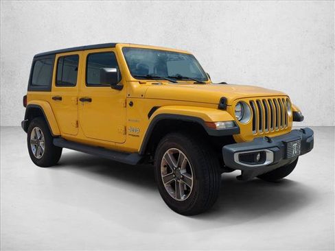 Used 2021 Jeep Wrangler Unlimited Sahara AWD/4WD image 3