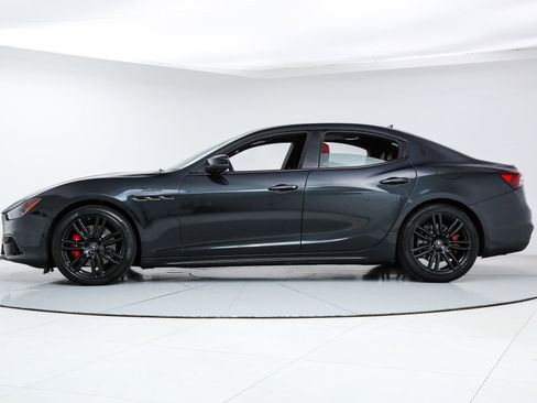Certified 2023 Maserati Ghibli Modena Q4 image 2