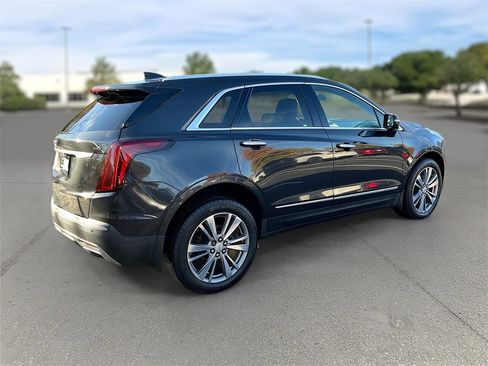 Used 2020 Cadillac XT5 Premium Luxury w/ LPO, Floor Liner Package image 6
