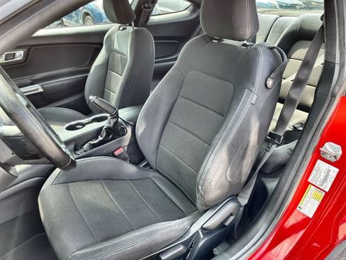 Used 2015 Ford Mustang Coupe RWD image 14