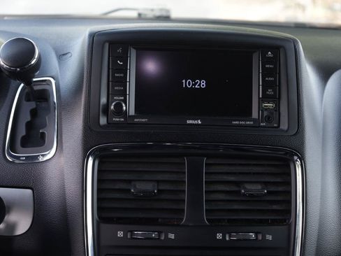 Used 2019 Dodge Grand Caravan GT FWD image 24