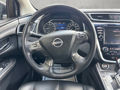 Used 2023 Nissan Murano SV image 25