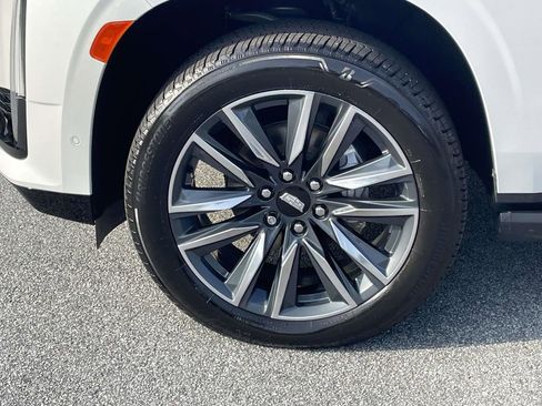 Certified 2023 Cadillac Escalade ESV Sport w/ Touring Package image 9