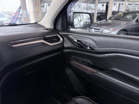 Used 2022 GMC Acadia Denali w/ Denali Ultimate Package FWD image 44