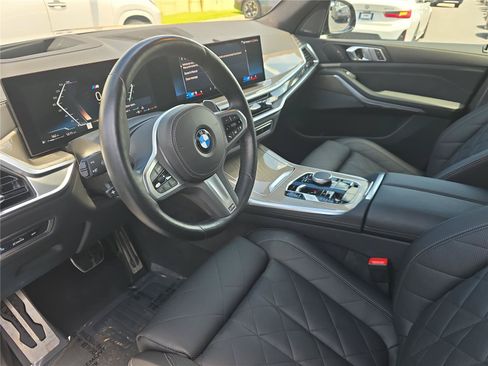 Certified 2024 BMW X7 xDrive40i w/ M Sport Package AWD/4WD image 19