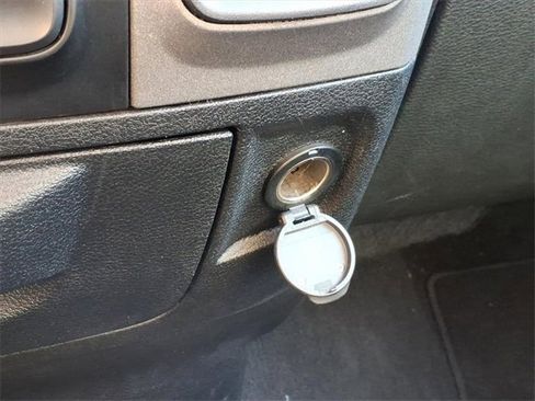 Used 2016 RAM 1500 Express image 10