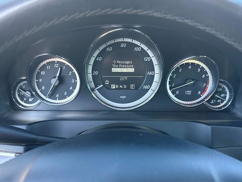 Used 2011 Mercedes-Benz E 550 Cabriolet image 25