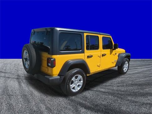 Used 2018 Jeep Wrangler Unlimited Sport S image 4