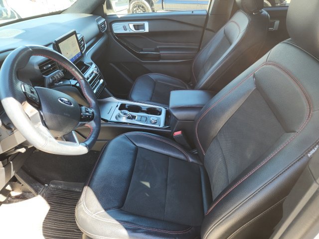 Certified 2023 Ford Explorer ST-Line w/ Class IV Trailer Tow Package AWD/4WD image 7