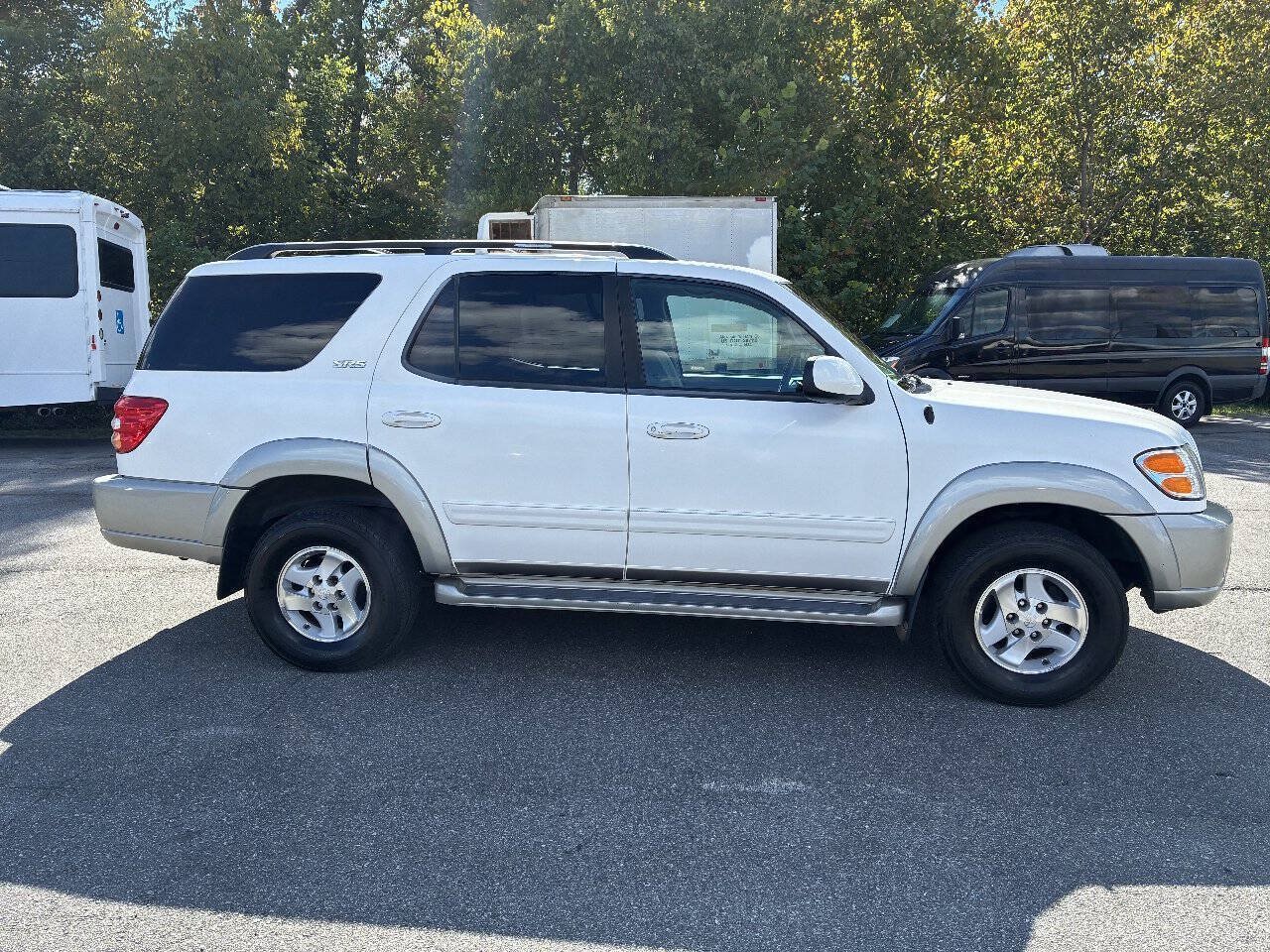 Used 2003 Toyota Sequoia SR5 w/ Preferred Pkg AWD/4WD image 4