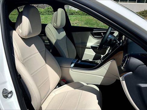 Certified 2023 Mercedes-Benz C 300 4MATIC Sedan image 7