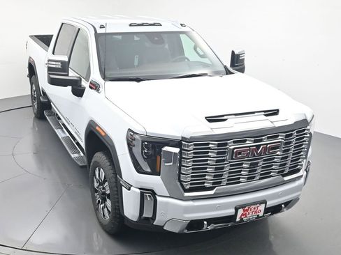 New 2026 GMC Sierra 3500 Denali w/ Technology Package image 4